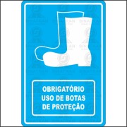 Obrigatório uso de botas de proteção